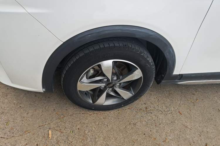 Used JAC Group Refine S3 2017 1.6L CVT Luxury Smart Model Left Front Wheel Hub