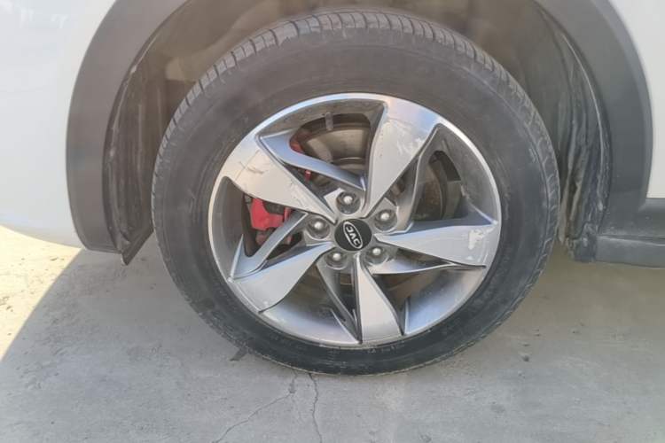 Used JAC Group Refine S3 2017 1.6L Manual Luxury Model Left Front Wheel Hub