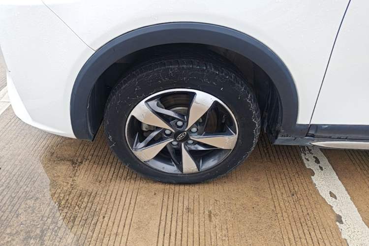 Used JAC Group Refine S3 2017 1.6L CVT Luxury Smart Model Left Front Wheel Hub