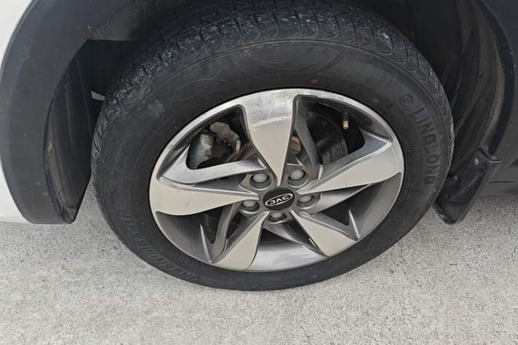 Used JAC Group Refine S3 2017 1.6L CVT Luxury Model Left Front Wheel Hub