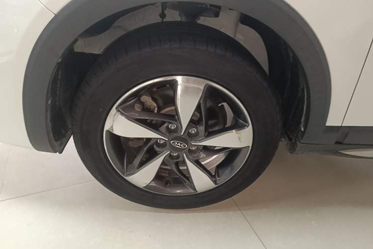 Used JAC Group Refine S3 2017 1.5L Manual Luxury Model Left Front Wheel Hub