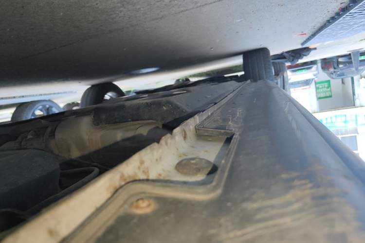 Used JAC Group Refine S3 2017 1.6L CVT Luxury Smart Model Left Side Sill