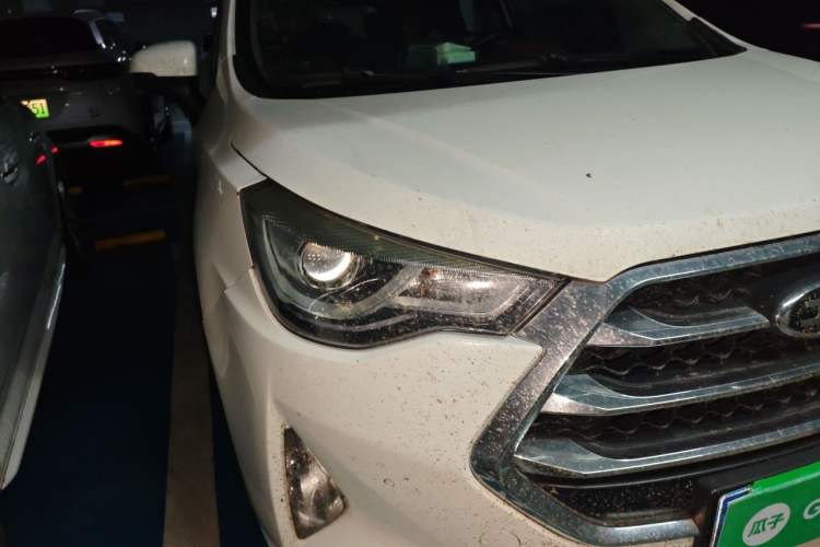 Used JAC Group Refine S3 2017 1.5L Manual Luxury Smart Model Right Front Headlight