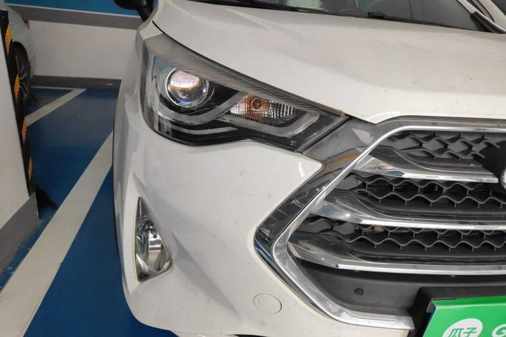 Used JAC Group Refine S3 2017 1.6L CVT Luxury Model Right Front Headlight