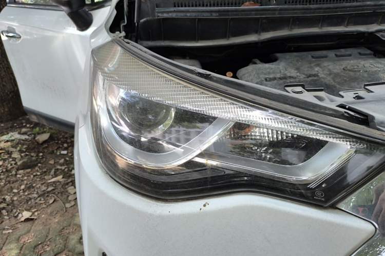 Used JAC Group Refine S3 2017 1.6L CVT Smart Connect Model Right Front Headlight