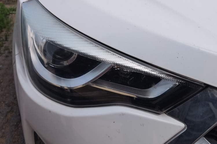 Used JAC Group Refine S3 2017 1.5L Manual Luxury Smart Model Right Front Headlight