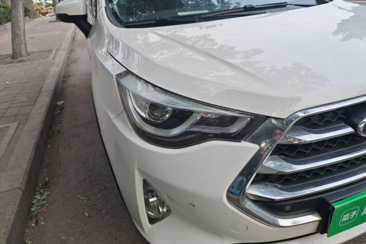 Used JAC Group Refine S3 2017 1.5L Manual Luxury Smart Model Right Front Headlight