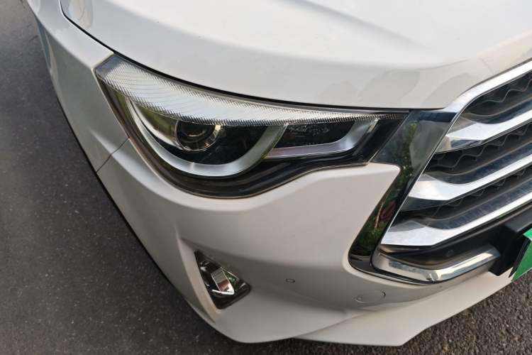 Used JAC Group Refine S3 2017 1.6L Manual Luxury Smart Model Right Front Headlight