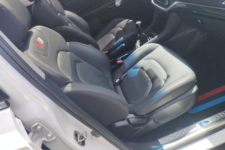 Used JAC Group Refine S3 2017 1.5L Manual Luxury Smart Model Right Front Seat