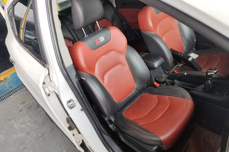 Used JAC Group Refine S3 2017 1.5L Manual Luxury Smart Model Right Front Seat