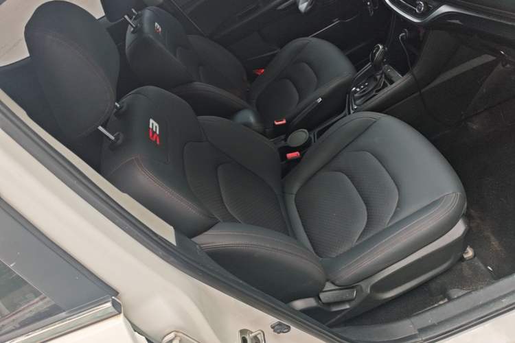 Used JAC Group Refine S3 2017 1.6L CVT Luxury Smart Model Right Front Seat