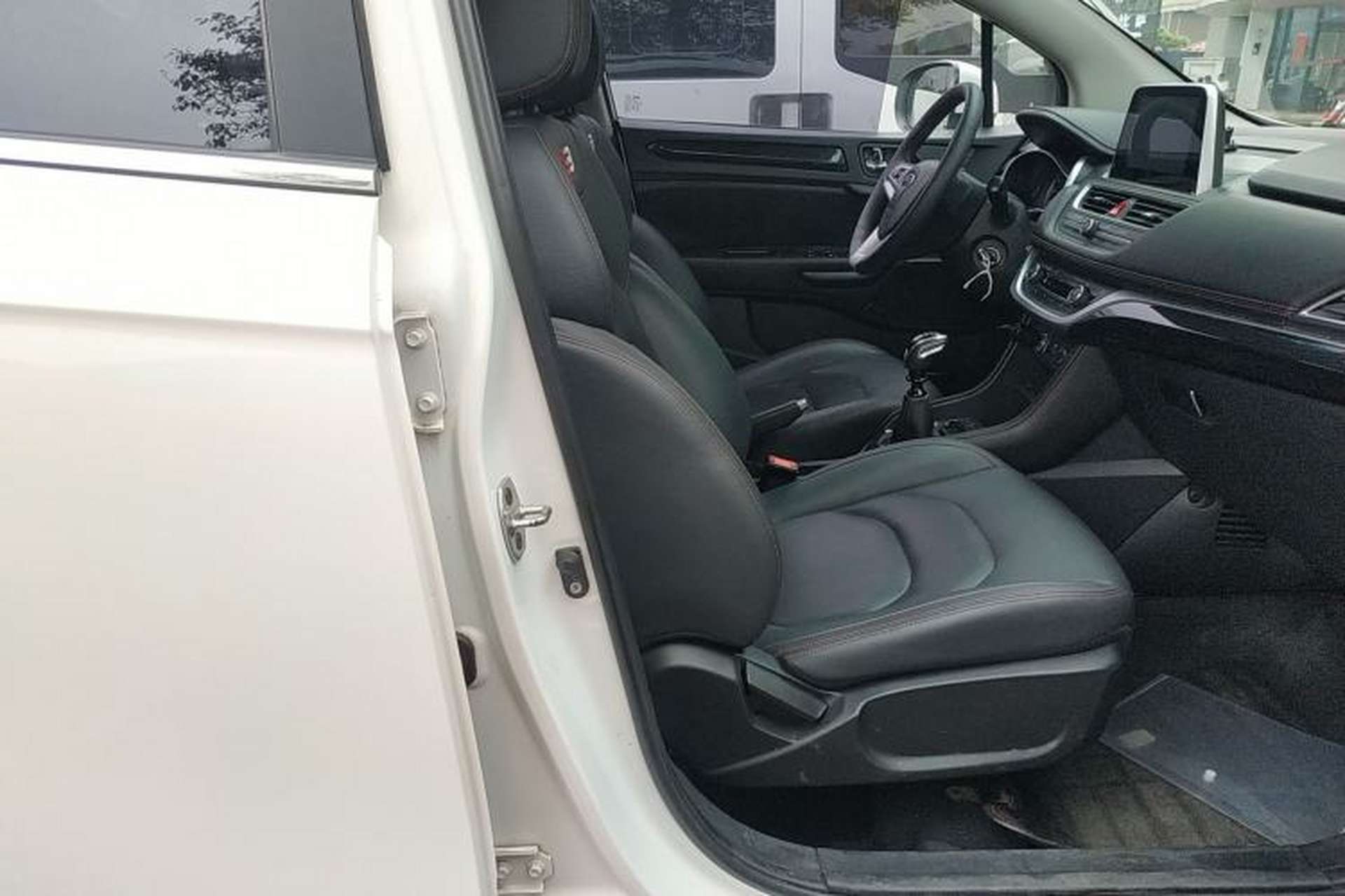 Used JAC Group Refine S3 2017 1.5L Manual Luxury Smart Model Right Front Seat