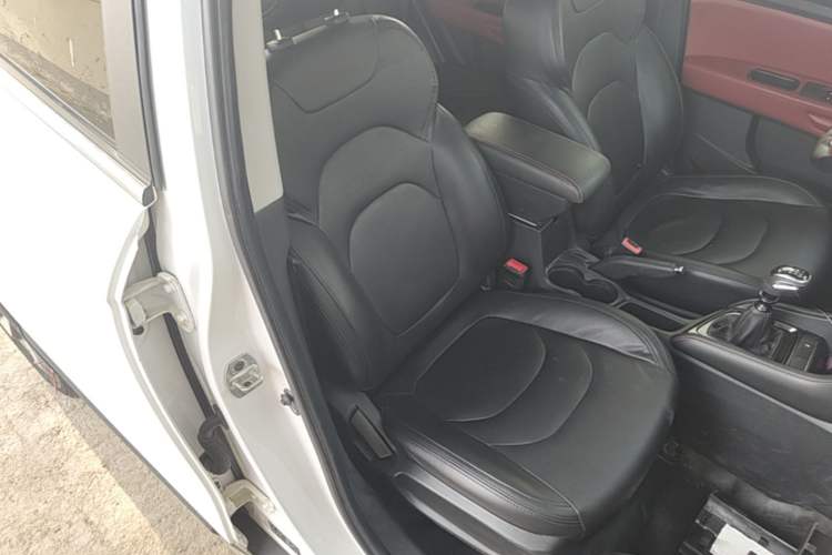 Used JAC Group Refine S3 2017 1.5L Manual Luxury Model Right Front Seat