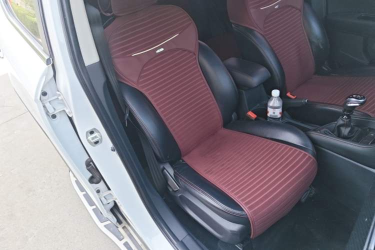 Used JAC Group Refine S3 2017 1.5L Manual Luxury Model Right Front Seat
