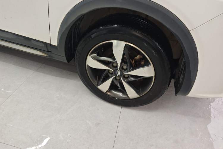 Used JAC Group Refine S3 2017 1.6L CVT Luxury Smart Model Right Front Wheel Hub