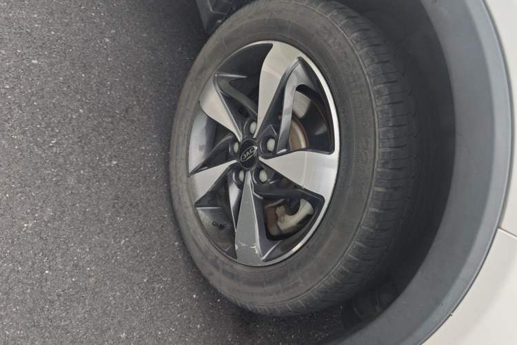 Used JAC Group Refine S3 2017 1.5L Manual Luxury Smart Model Right Front Wheel Hub