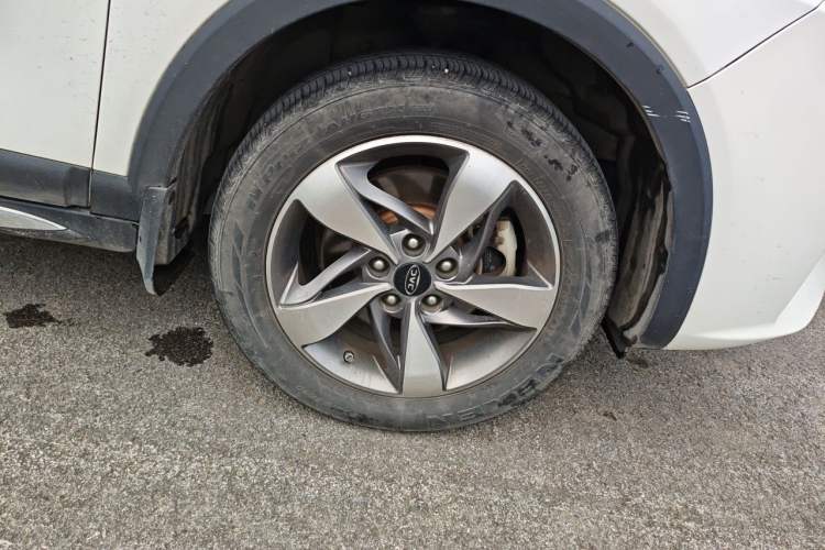 Used JAC Group Refine S3 2017 1.5L Manual Luxury Smart Model Right Front Wheel Hub
