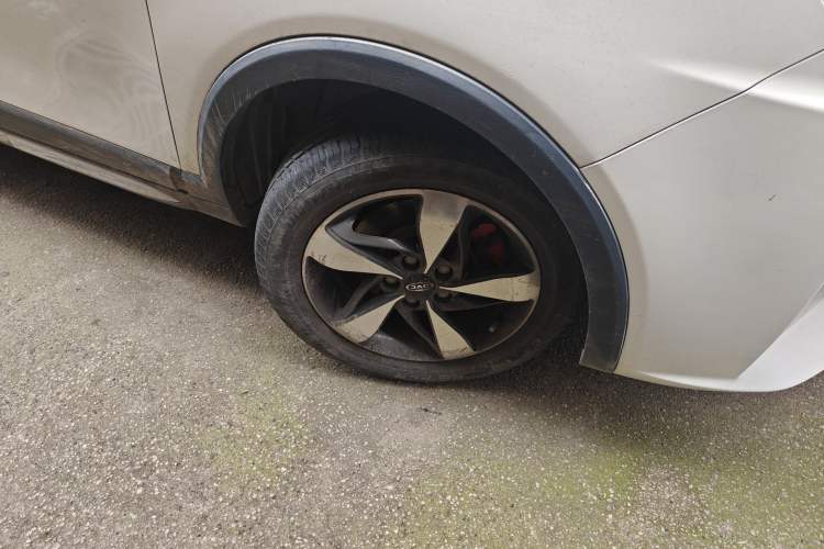 Used JAC Group Refine S3 2017 1.6L Manual Luxury Smart Model Right Front Wheel Hub