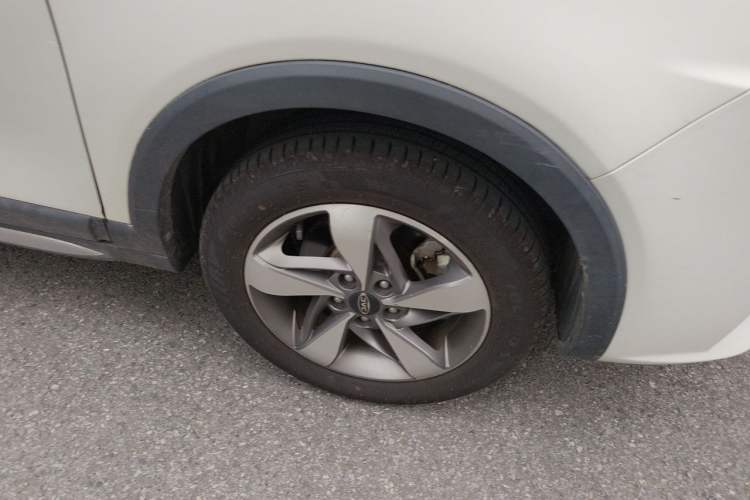 Used JAC Group Refine S3 2017 1.6L CVT Luxury Smart Model Right Front Wheel Hub