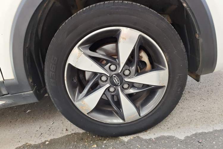 Used JAC Group Refine S3 2017 1.5L Manual Luxury Smart Model Right Front Wheel Hub