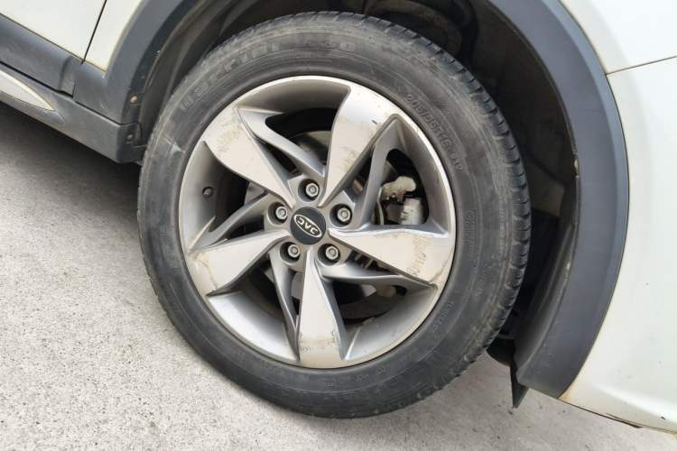 Used JAC Group Refine S3 2017 1.6L Manual Luxury Smart Model Right Front Wheel Hub