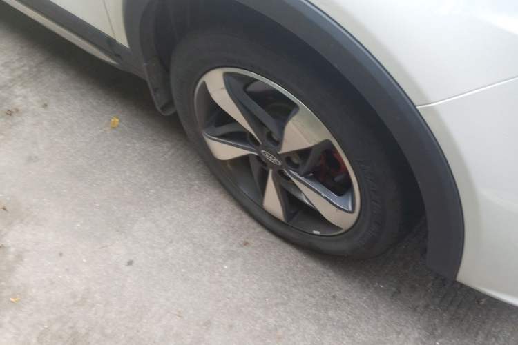 Used JAC Group Refine S3 2017 1.6L CVT Smart Connect Model Right Front Wheel Hub
