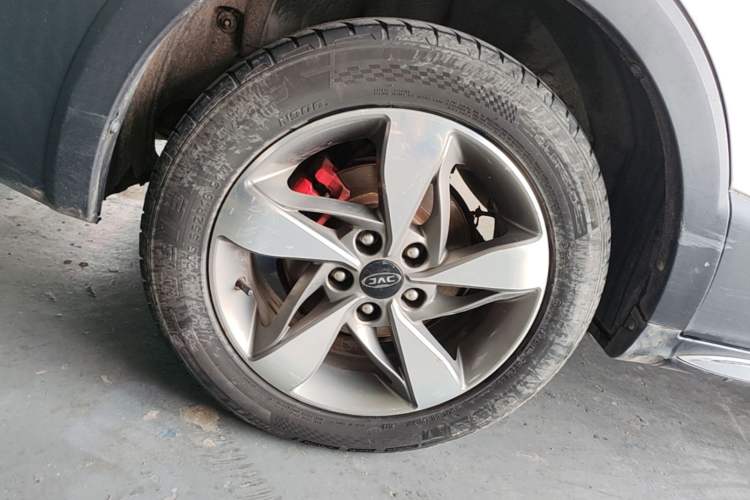 Used JAC Group Refine S3 2017 1.5L Manual Luxury Smart Model Right Rear Wheel Hub
