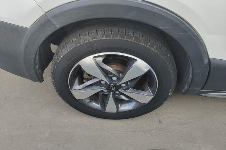 Used JAC Group Refine S3 2017 1.6L CVT Luxury Smart Model Right Rear Wheel Hub