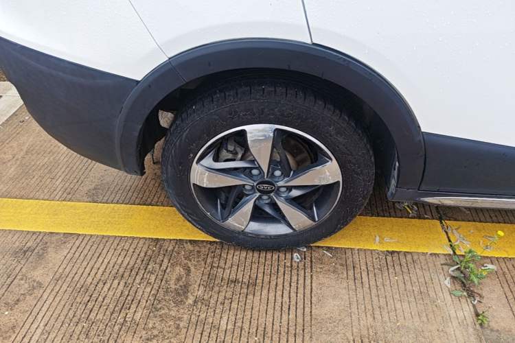 Used JAC Group Refine S3 2017 1.6L CVT Luxury Smart Model Right Rear Wheel Hub