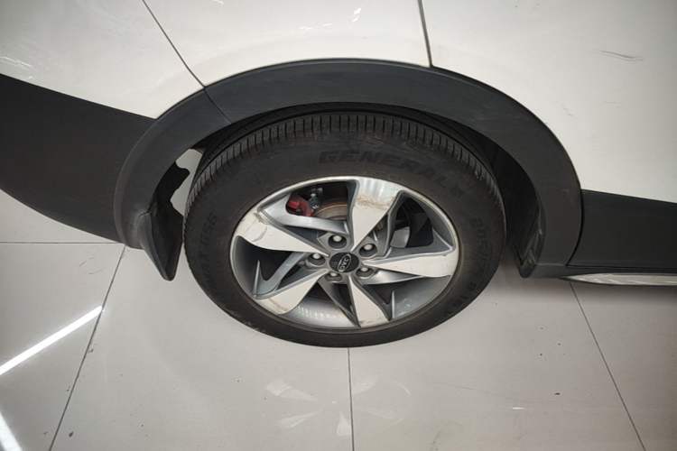 Used JAC Group Refine S3 2017 1.6L CVT Luxury Smart Model Right Rear Wheel Hub