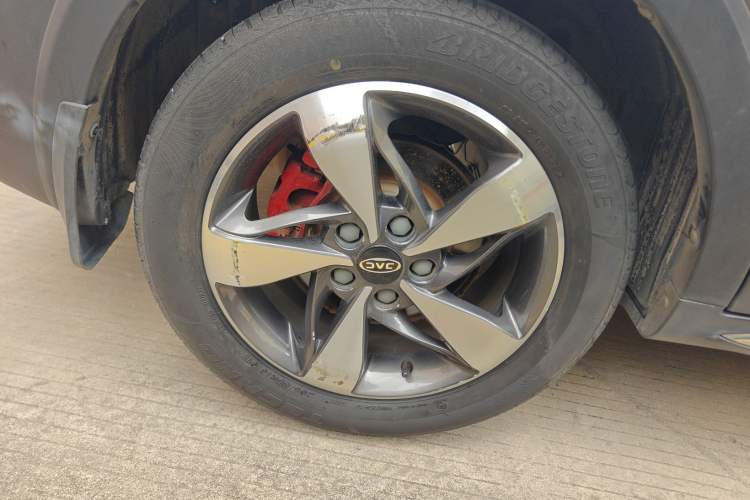 Used JAC Group Refine S3 2017 1.6L Manual Luxury Smart Model Right Rear Wheel Hub