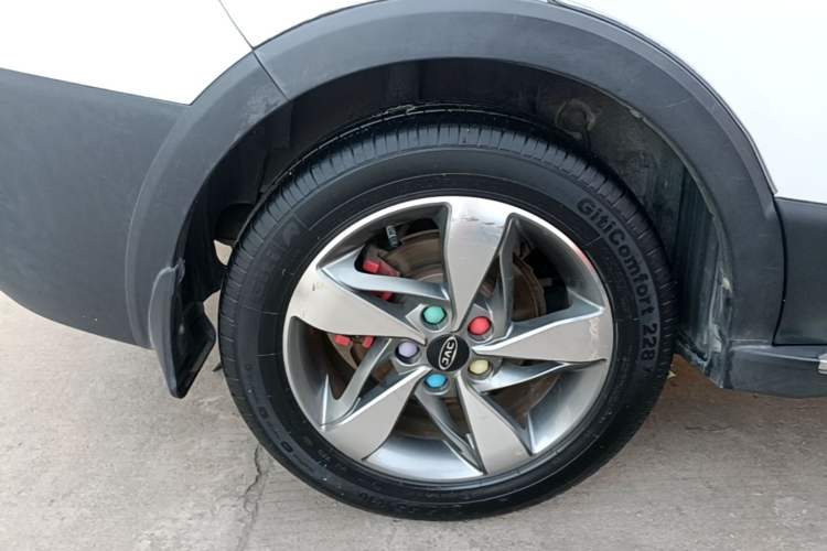 Used JAC Group Refine S3 2017 1.6L Manual Luxury Smart Model Right Rear Wheel Hub