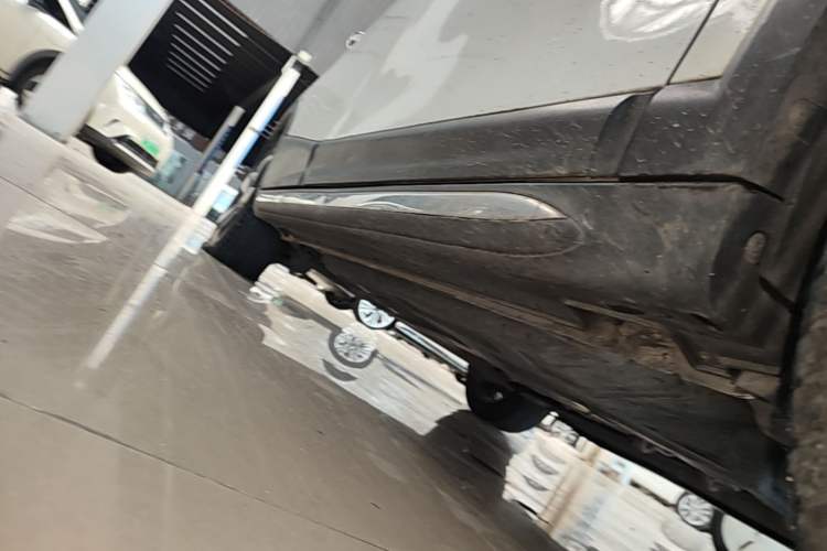 Used JAC Group Refine S3 2017 1.5L Manual Luxury Smart Model Right Side Sill