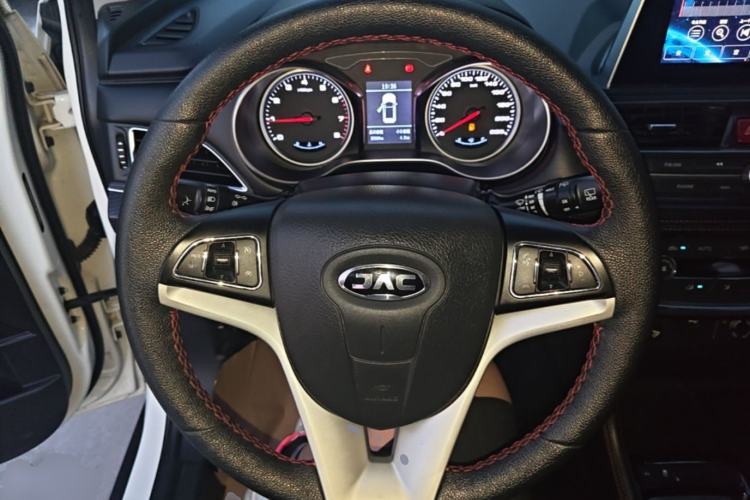 Used JAC Group Refine S3 2017 1.5L Manual Luxury Smart Model Steering Wheel