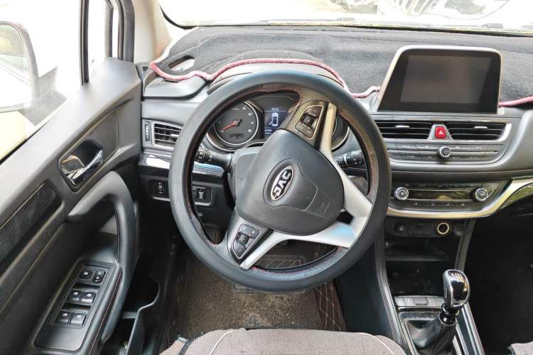 Used JAC Group Refine S3 2017 1.5L Manual Luxury Smart Model Steering Wheel