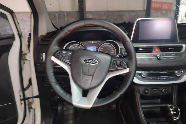 Used JAC Group Refine S3 2017 1.5L Manual Luxury Smart Model Steering Wheel