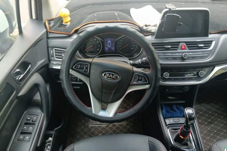 Used JAC Group Refine S3 2017 1.6L Manual Luxury Smart Model Steering Wheel
