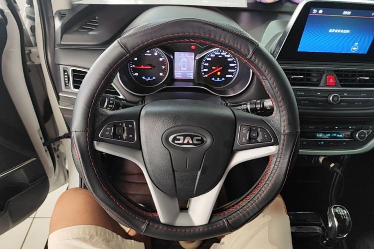 Used JAC Group Refine S3 2017 1.5L Manual Luxury Smart Model Steering Wheel