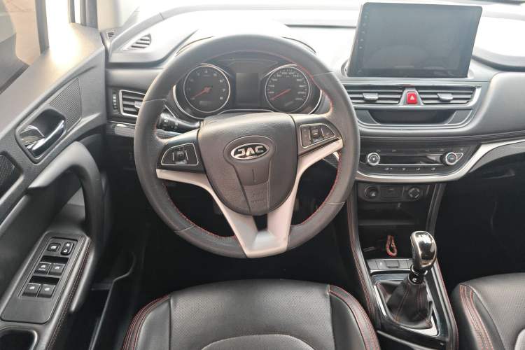 Used JAC Group Refine S3 2017 1.5L Manual Luxury Model Steering Wheel