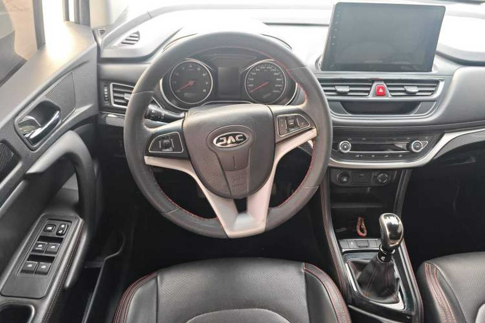Used JAC Group Refine S3 2017 1.5L Manual Luxury Model Steering Wheel