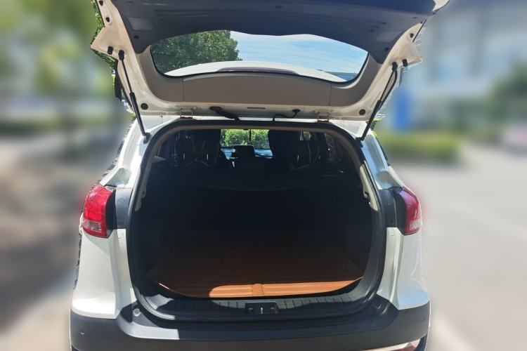 Used JAC Group Refine S3 2017 1.6L CVT Luxury Smart Model Trunk