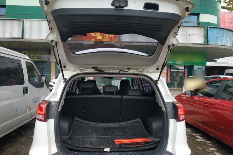 Used JAC Group Refine S3 2017 1.5L Manual Luxury Smart Model Trunk