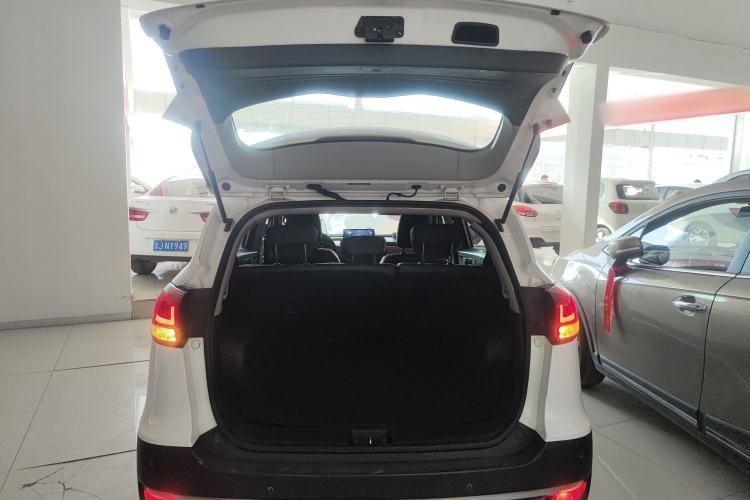 Used JAC Group Refine S3 2017 1.5L Manual Luxury Smart Model Trunk