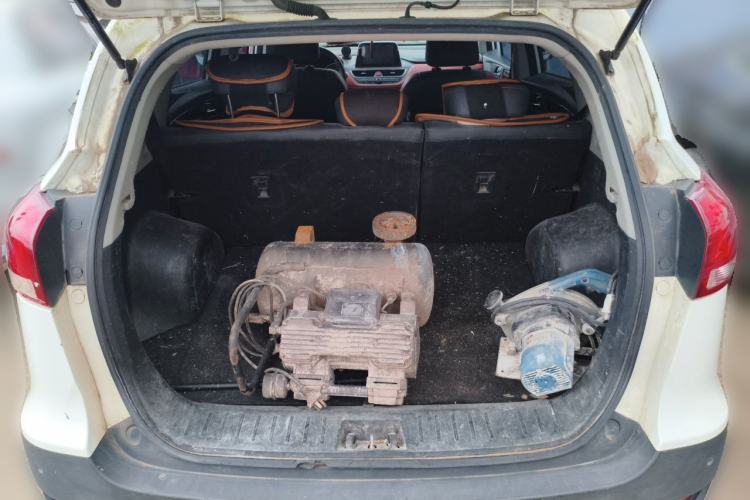 Used JAC Group Refine S3 2017 1.5L Manual Luxury Smart Model Trunk