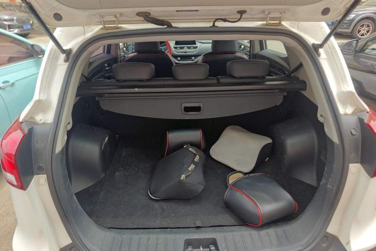 Used JAC Group Refine S3 2017 1.6L Manual Luxury Smart Model Trunk