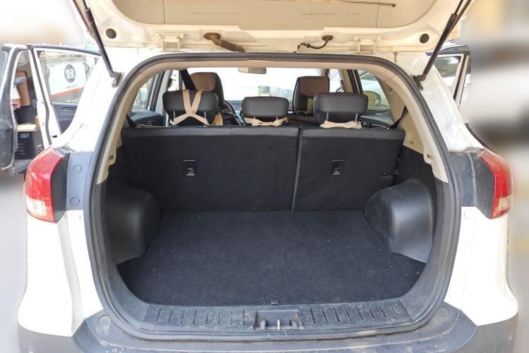 Used JAC Group Refine S3 2017 1.5L Manual Luxury Smart Model Trunk