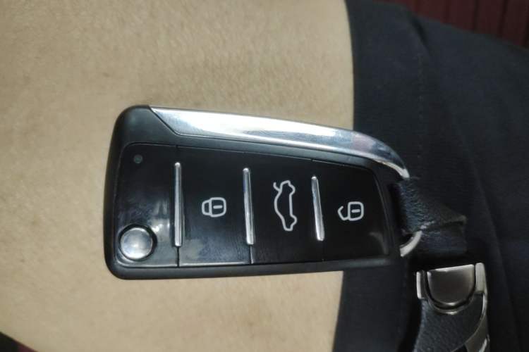 Used JAC Group Refine S3 2017 1.6L CVT Luxury Smart Model Vehicle Key