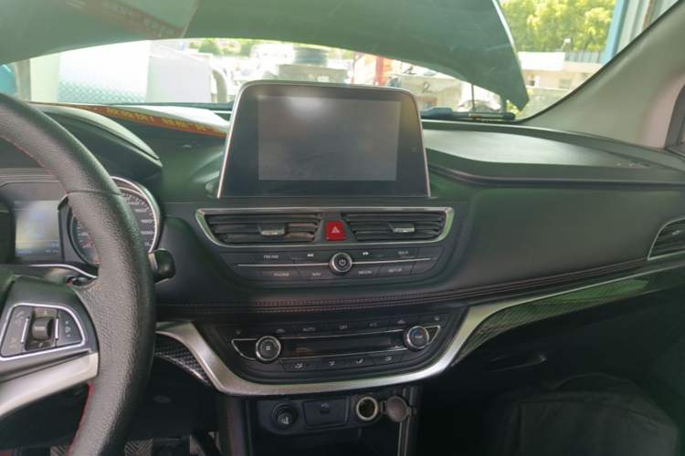 Used JAC Group Refine S3 2017 1.5L Manual Luxury Smart Model Audio And AC Panel