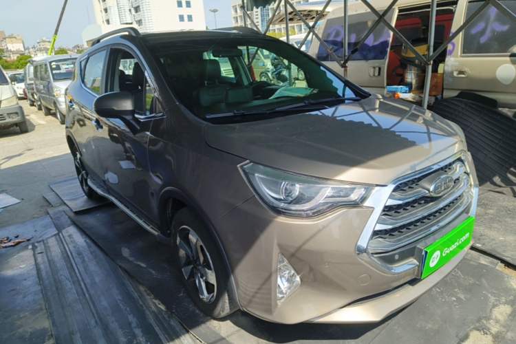 Used JAC Group Refine S3 2017 1.5L Manual Luxury Smart Model Front Right 45 Deg
