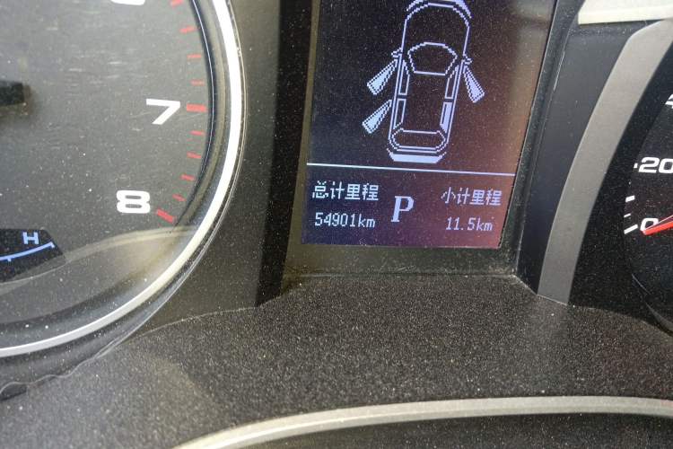 Used JAC Group Refine S3 2018 Smart Drive Edition 1.6L CVT Luxury Model Odometer Close Up